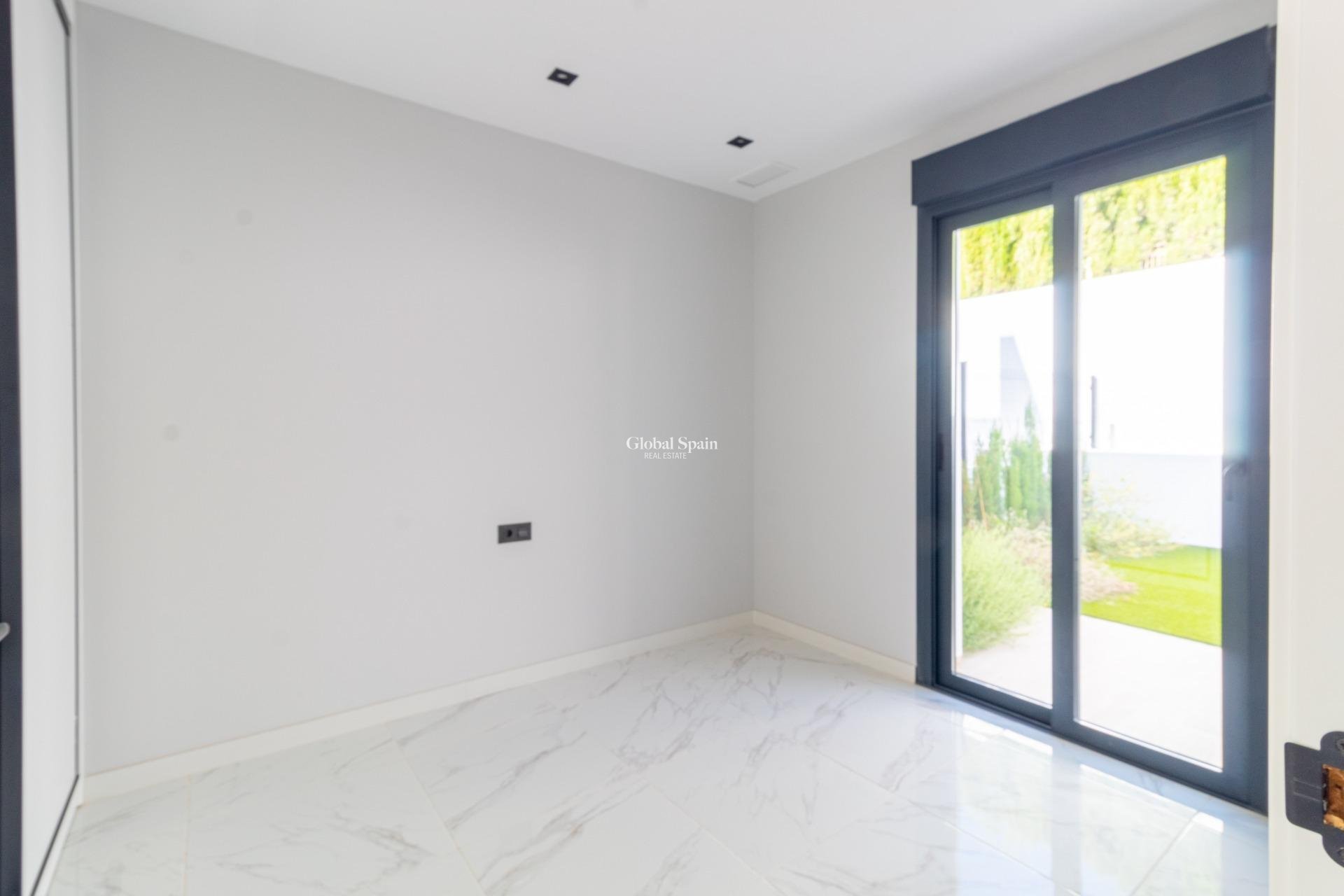 Wederverkoop - APPARTEMENT -
ORIHUELA COSTA - La Ciñuelica