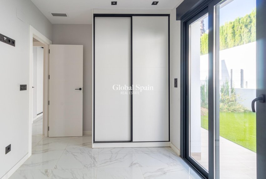 Wederverkoop - APPARTEMENT -
ORIHUELA COSTA - La Ciñuelica
