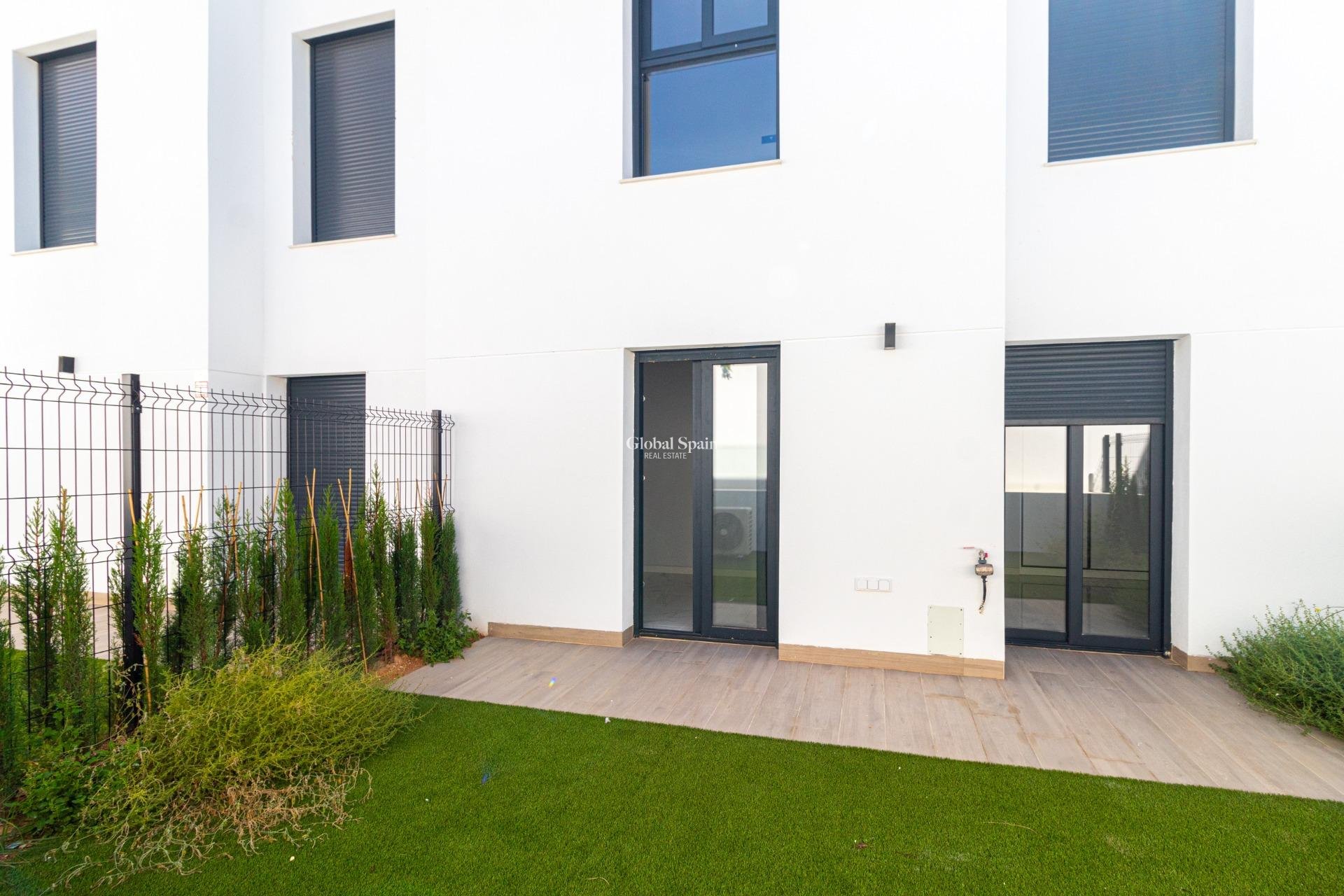 Wederverkoop - APPARTEMENT -
ORIHUELA COSTA - La Ciñuelica