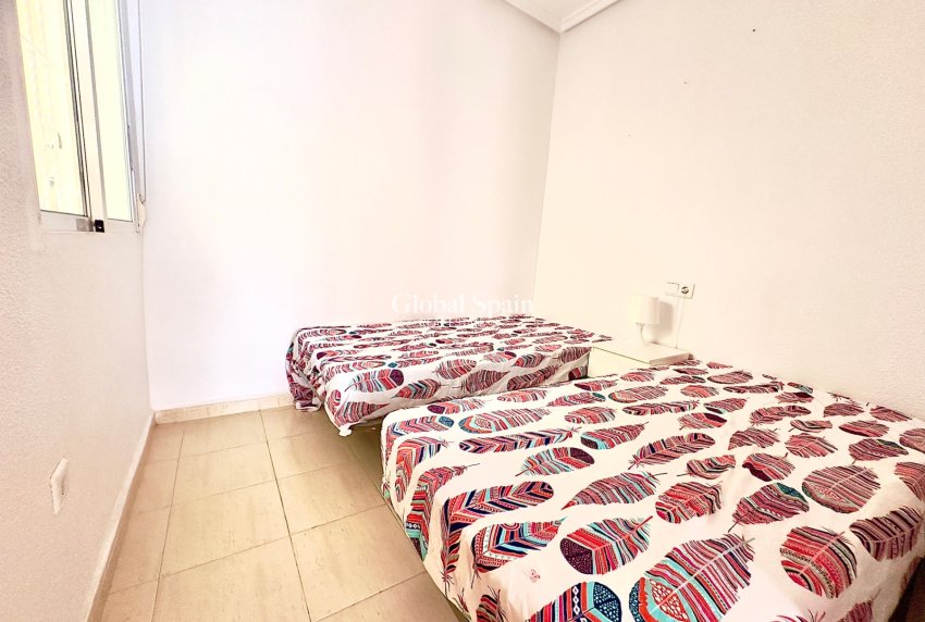 Wederverkoop - APPARTEMENT -
ORIHUELA COSTA - La Florida