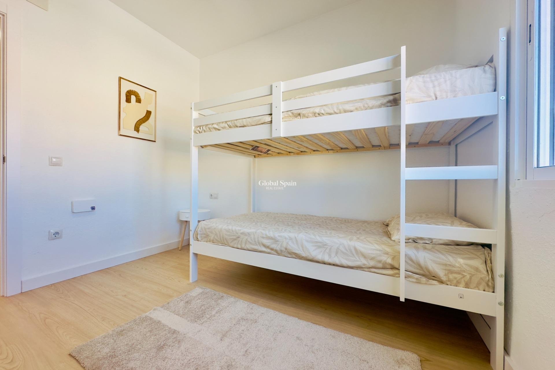 Wederverkoop - Appartement -
ORIHUELA COSTA - La Regia