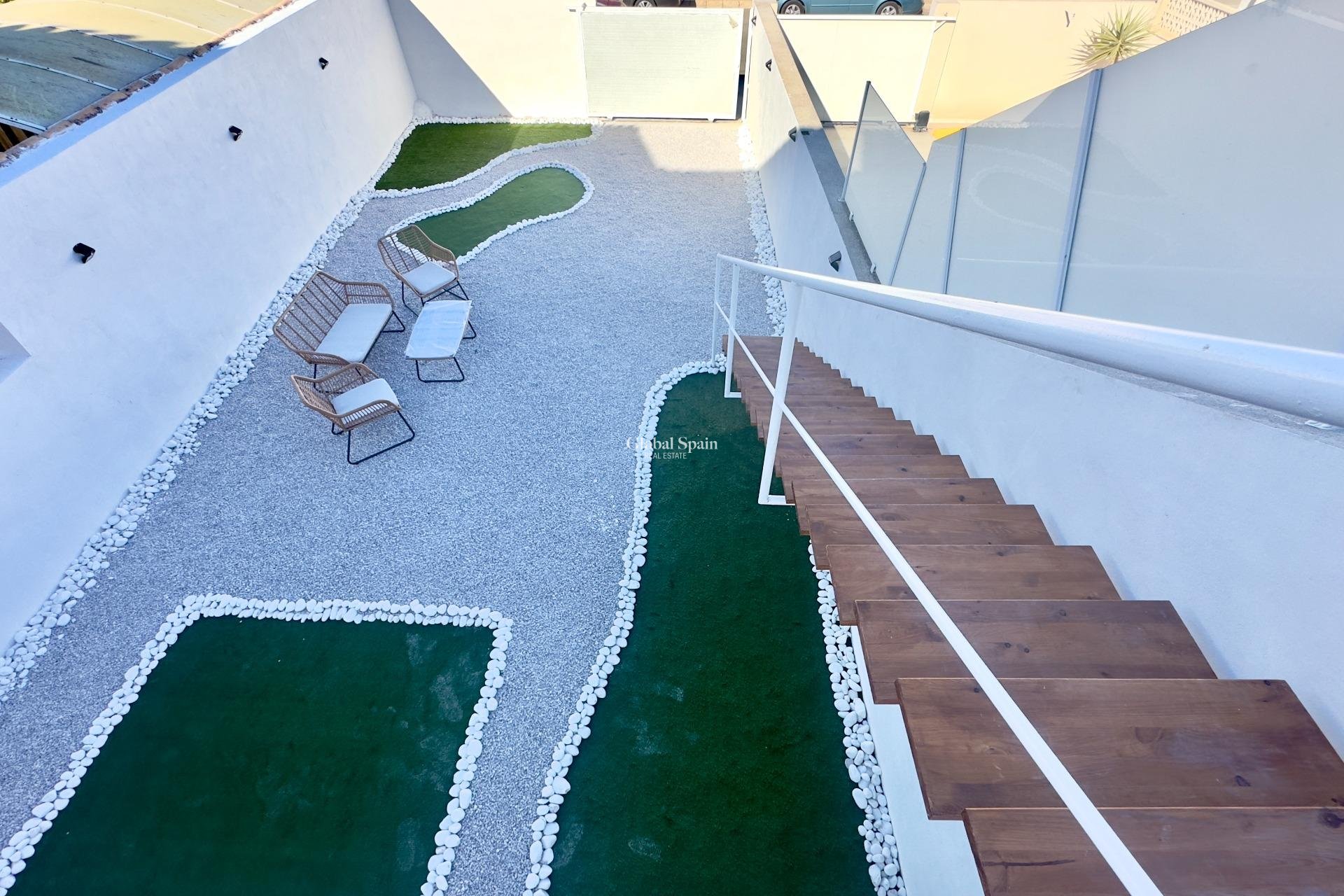 Wederverkoop - Appartement -
ORIHUELA COSTA - La Regia