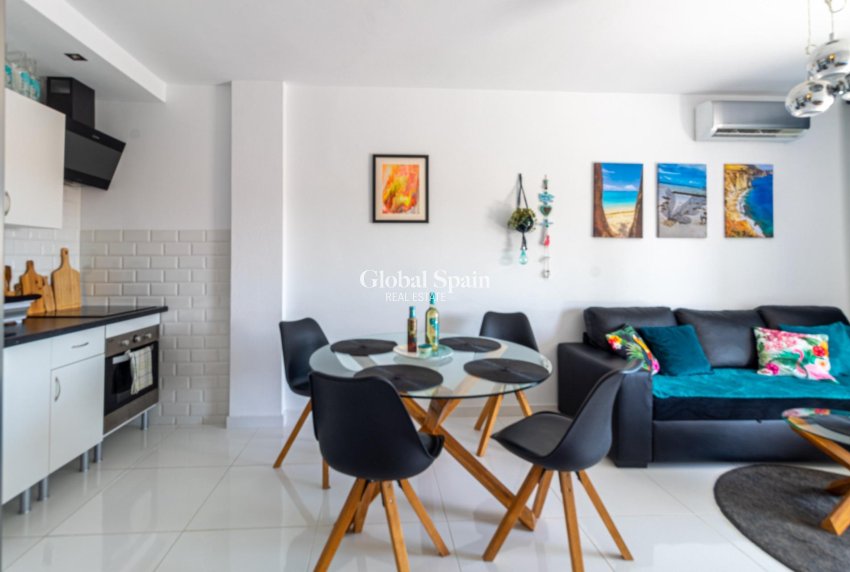 Wederverkoop - APPARTEMENT -
ORIHUELA COSTA - La Regia