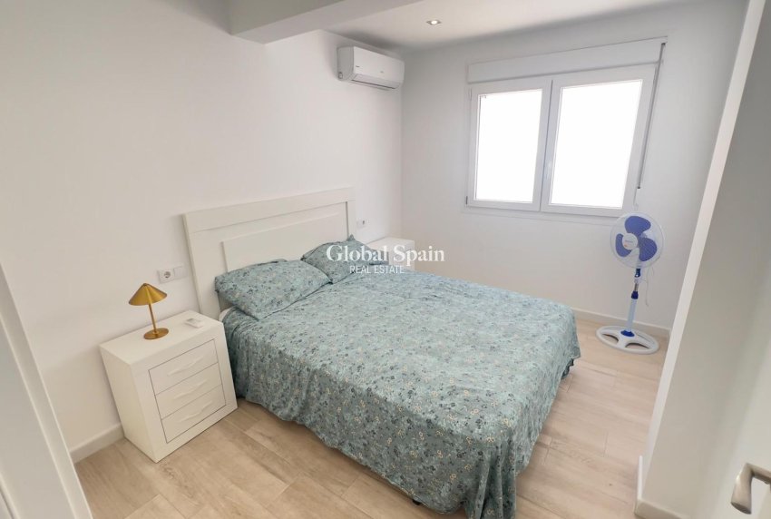 Wederverkoop - APPARTEMENT -
ORIHUELA COSTA - La Regia
