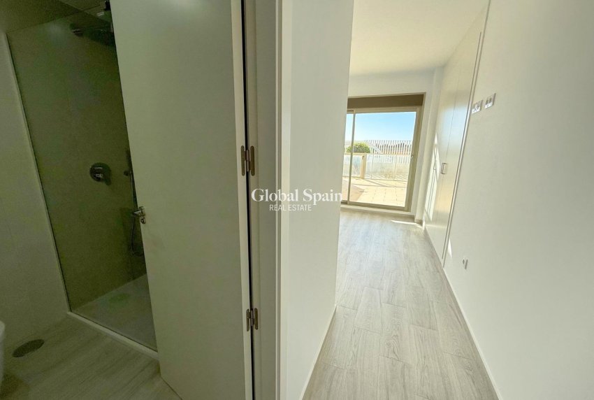 Wederverkoop - APPARTEMENT -
ORIHUELA COSTA - La Zenia