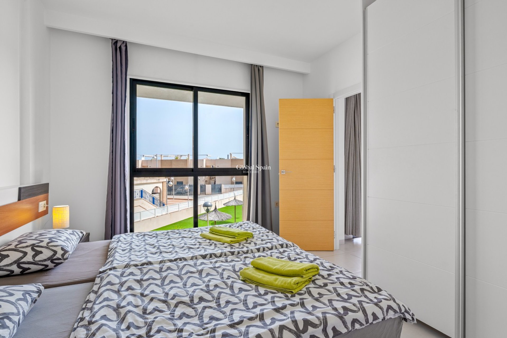 Wederverkoop - APPARTEMENT -
ORIHUELA COSTA - La Zenia