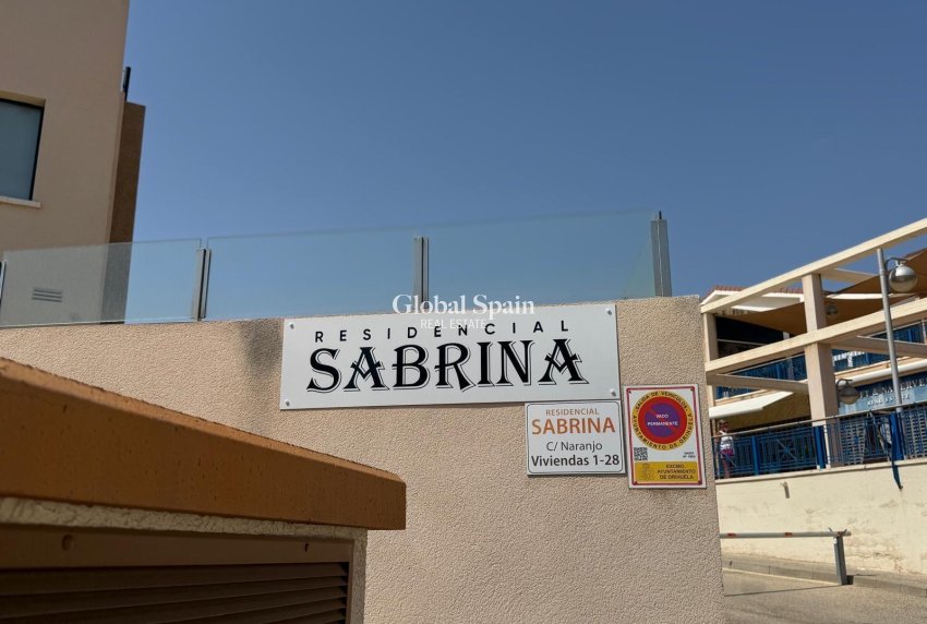 Wederverkoop - APPARTEMENT -
ORIHUELA COSTA - La Zenia