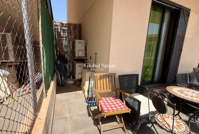 Wederverkoop - APPARTEMENT -
ORIHUELA COSTA - La Zenia
