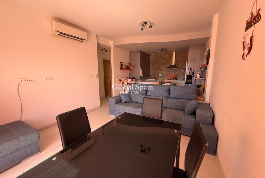 Wederverkoop - APPARTEMENT -
ORIHUELA COSTA - La Zenia