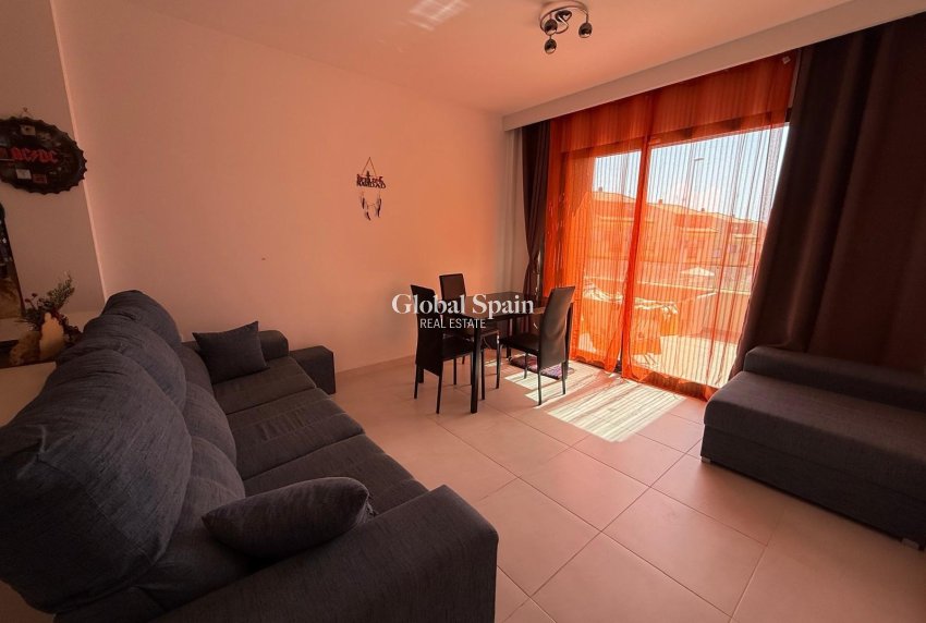 Wederverkoop - APPARTEMENT -
ORIHUELA COSTA - La Zenia
