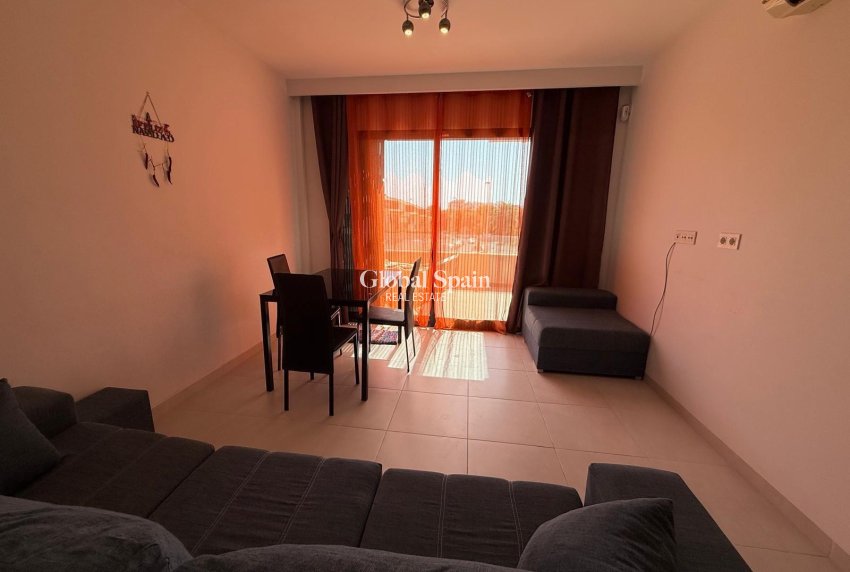 Wederverkoop - APPARTEMENT -
ORIHUELA COSTA - La Zenia