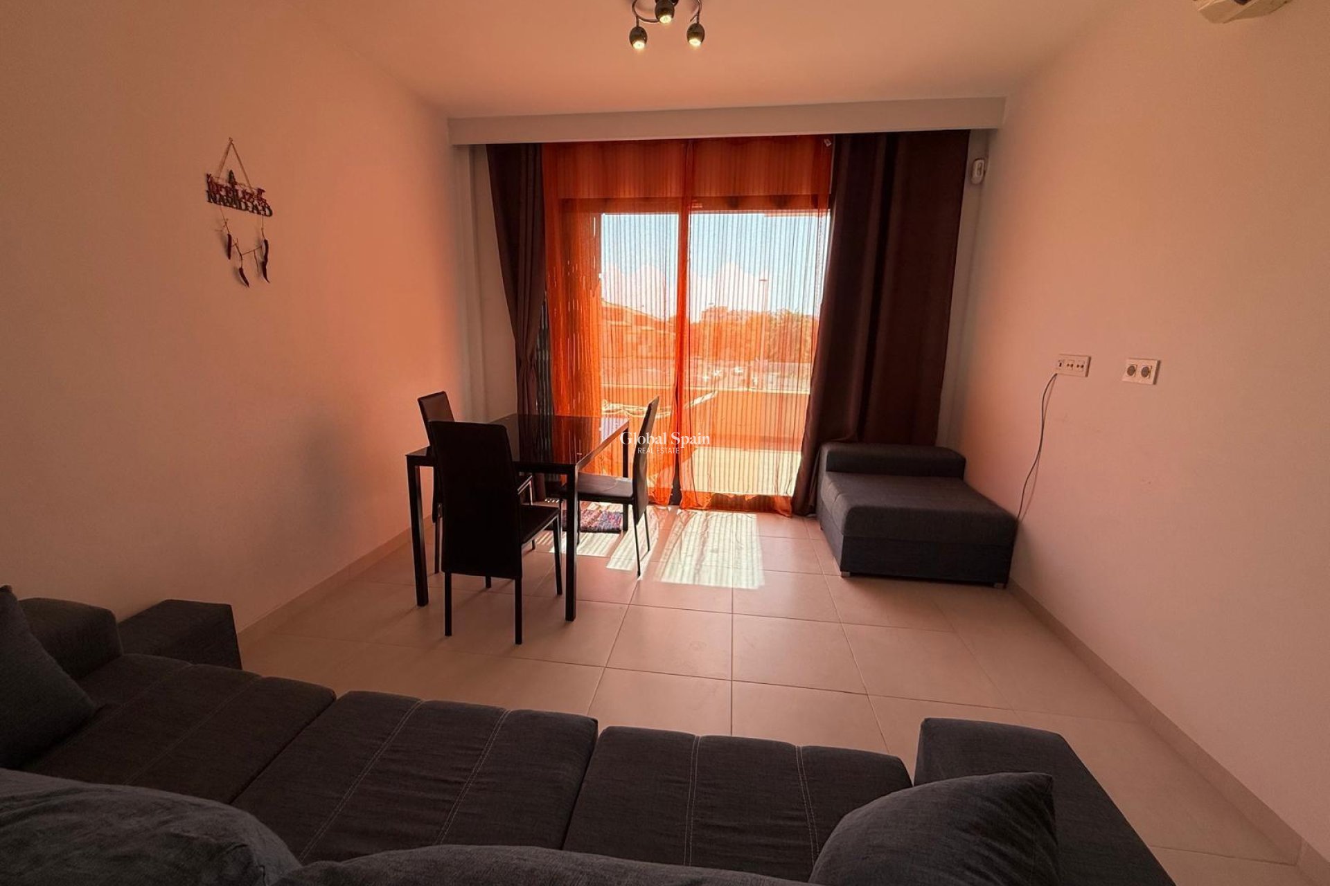Wederverkoop - APPARTEMENT -
ORIHUELA COSTA - La Zenia