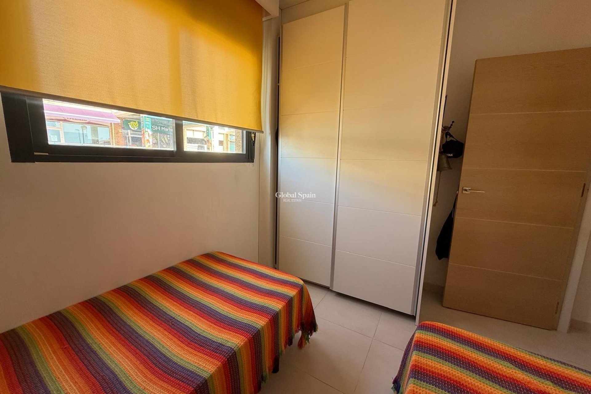 Wederverkoop - APPARTEMENT -
ORIHUELA COSTA - La Zenia