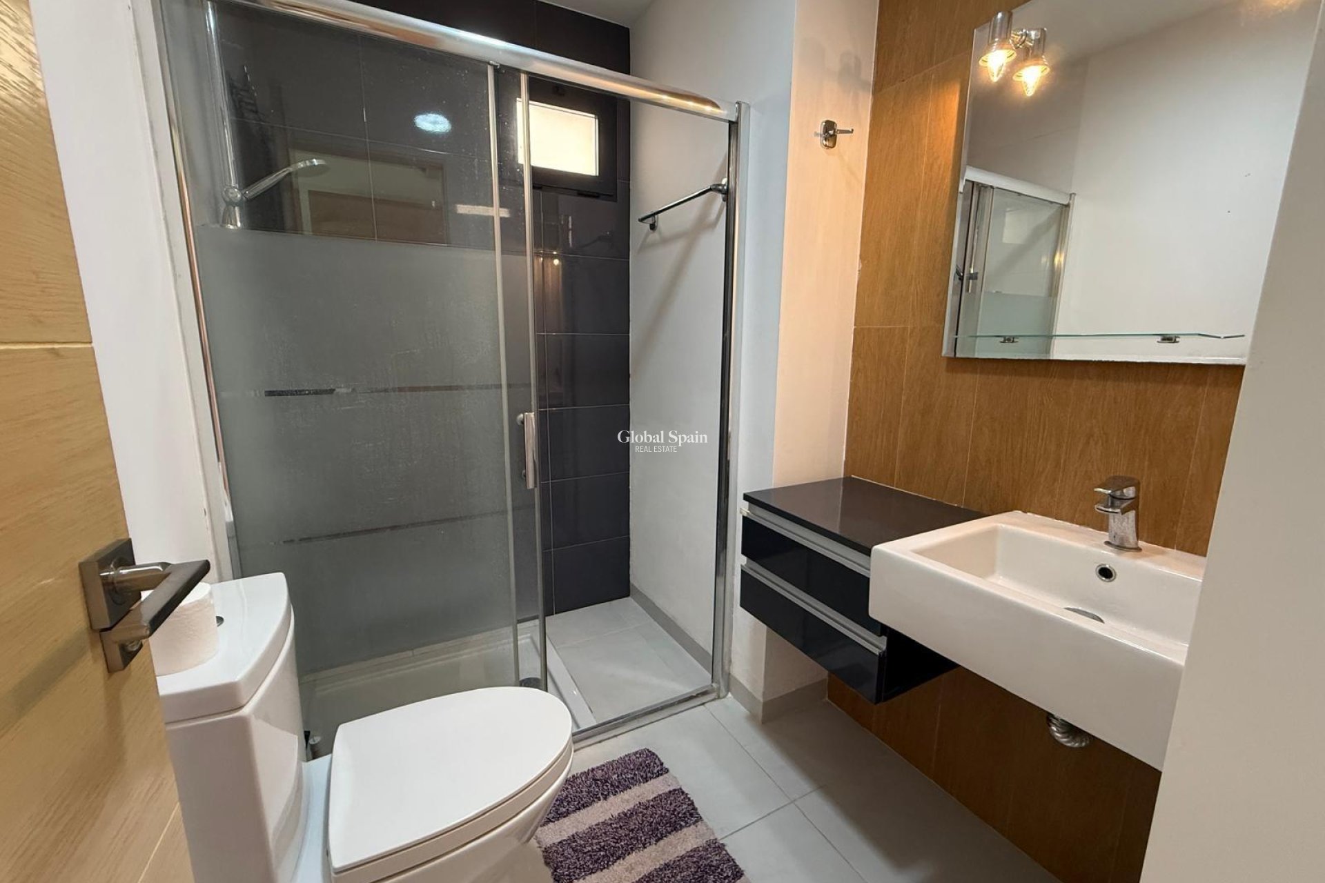 Wederverkoop - APPARTEMENT -
ORIHUELA COSTA - La Zenia