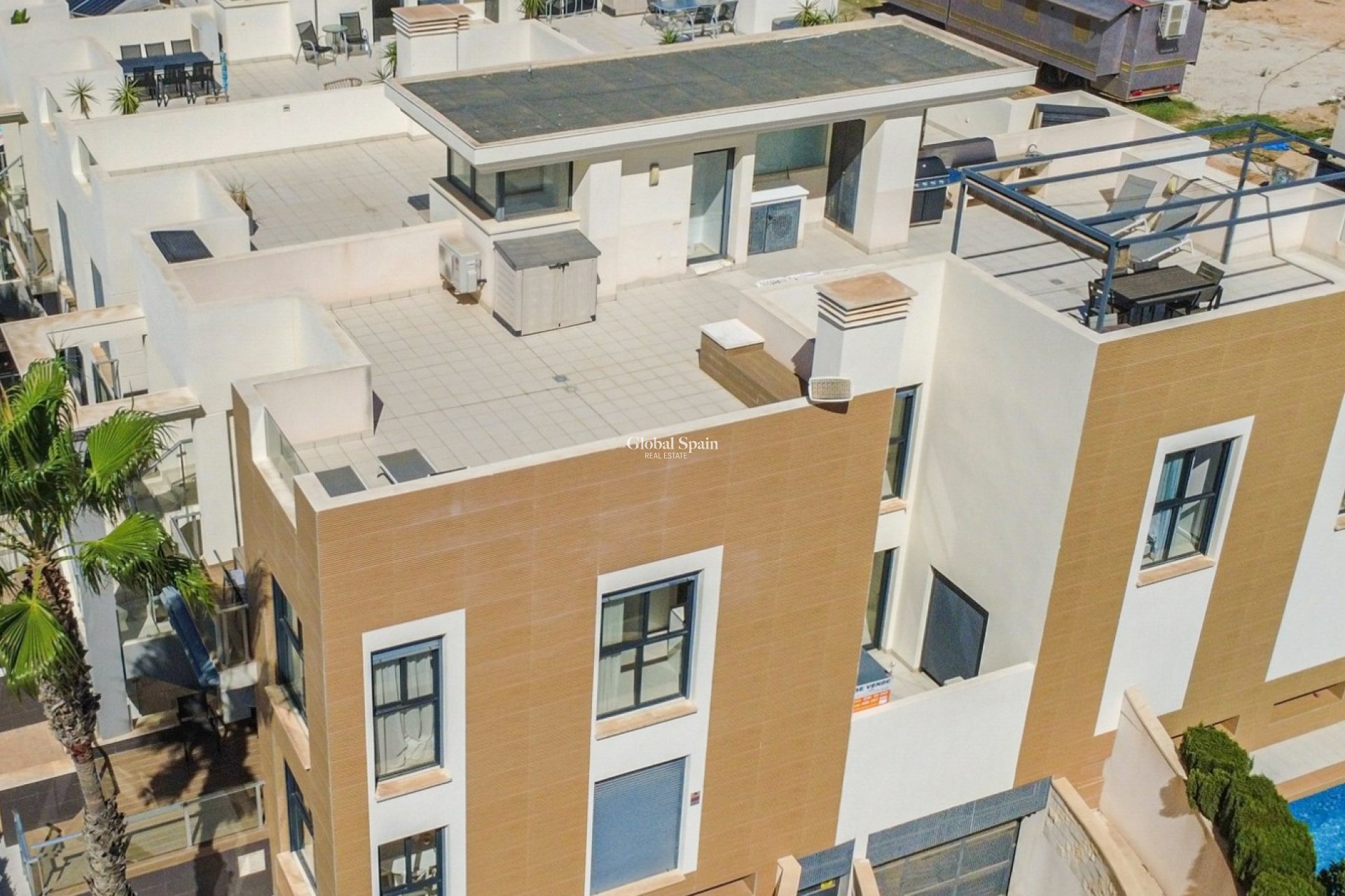 Wederverkoop - APPARTEMENT -
ORIHUELA COSTA - La Zenia
