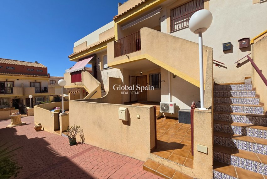 Wederverkoop - Appartement -
ORIHUELA COSTA - La Zenia