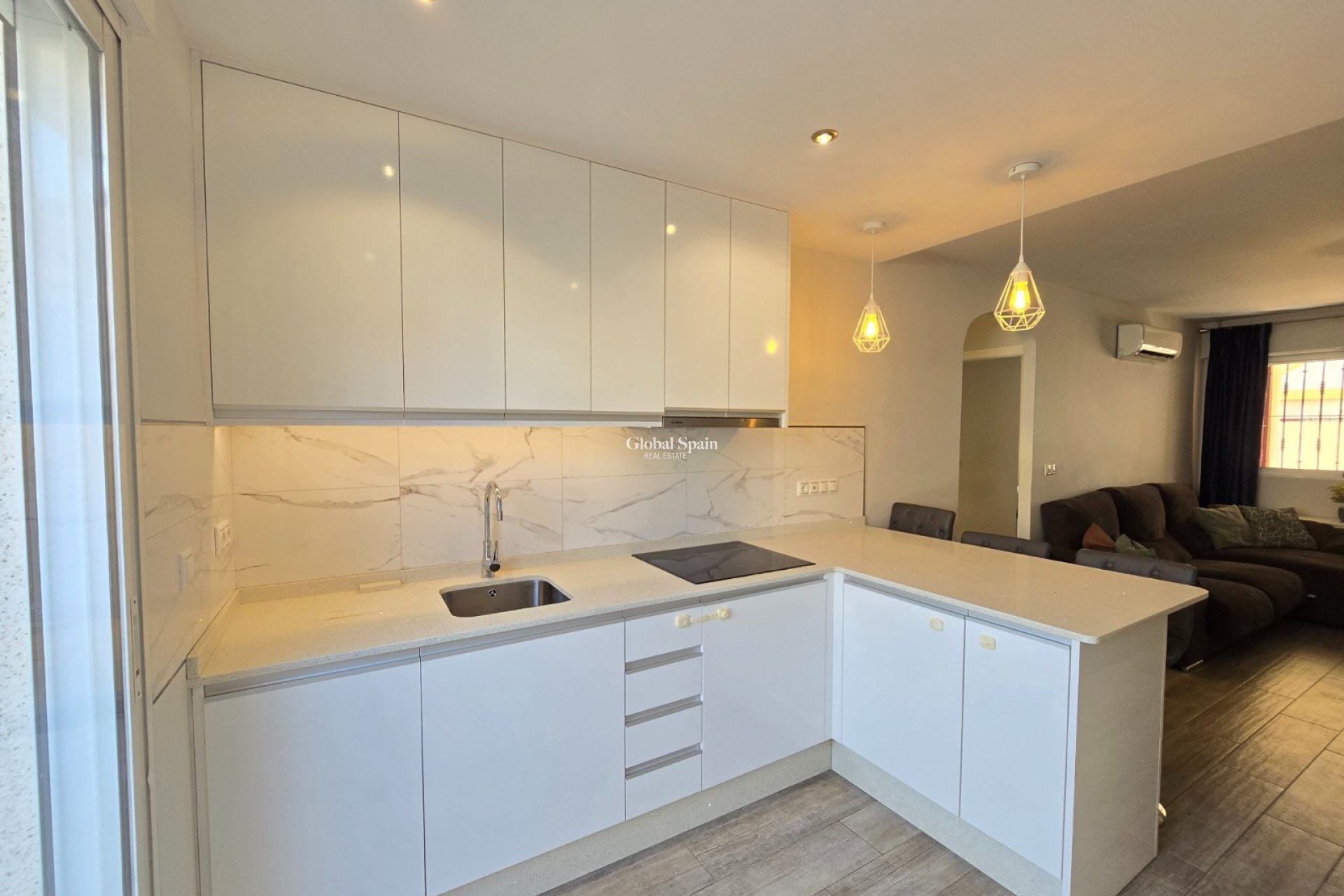 Wederverkoop - Appartement -
ORIHUELA COSTA - La Zenia