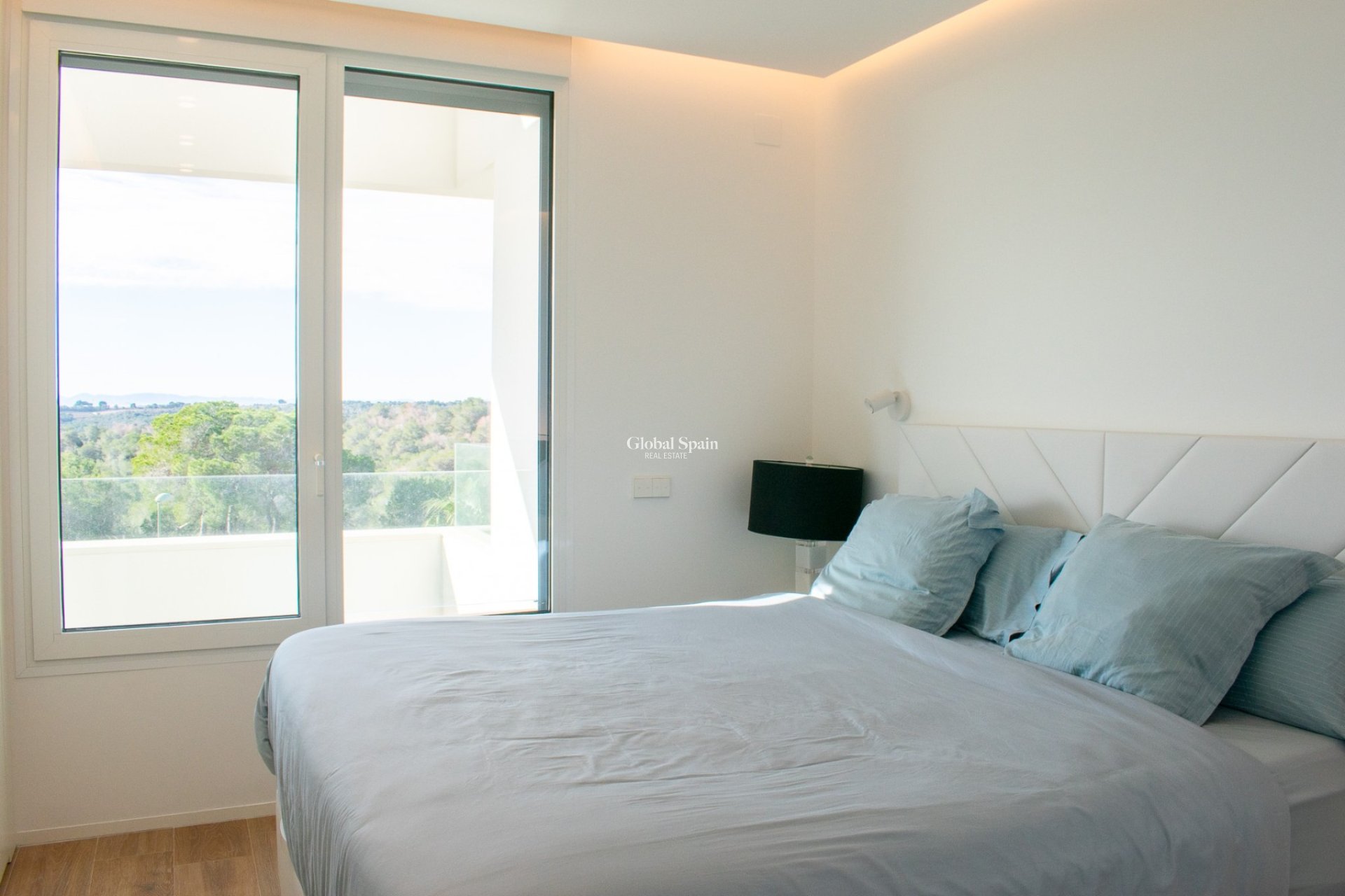 Wederverkoop - APPARTEMENT -
ORIHUELA COSTA - LAS COLINAS GOLF RESORT