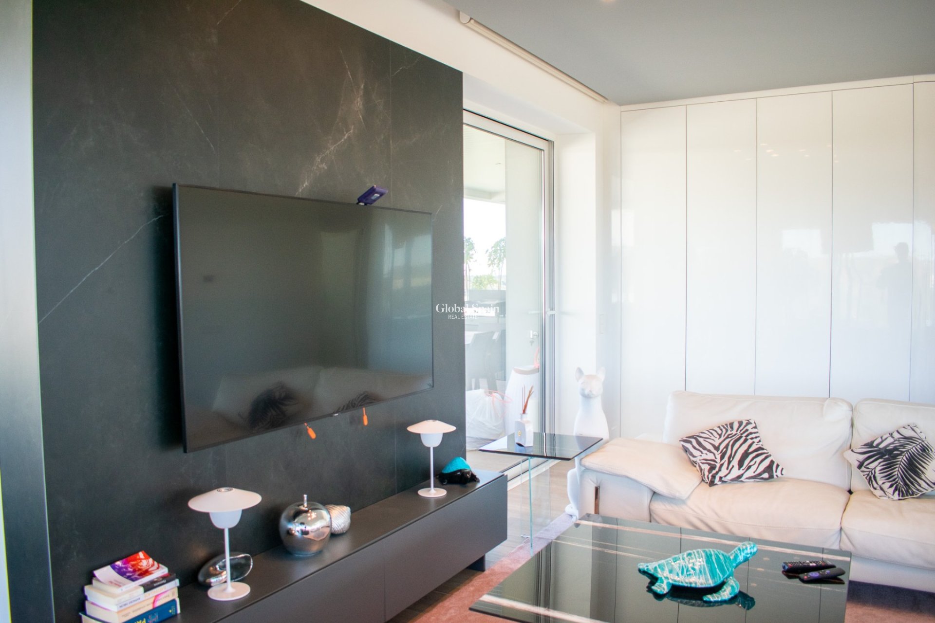 Wederverkoop - APPARTEMENT -
ORIHUELA COSTA - LAS COLINAS GOLF RESORT