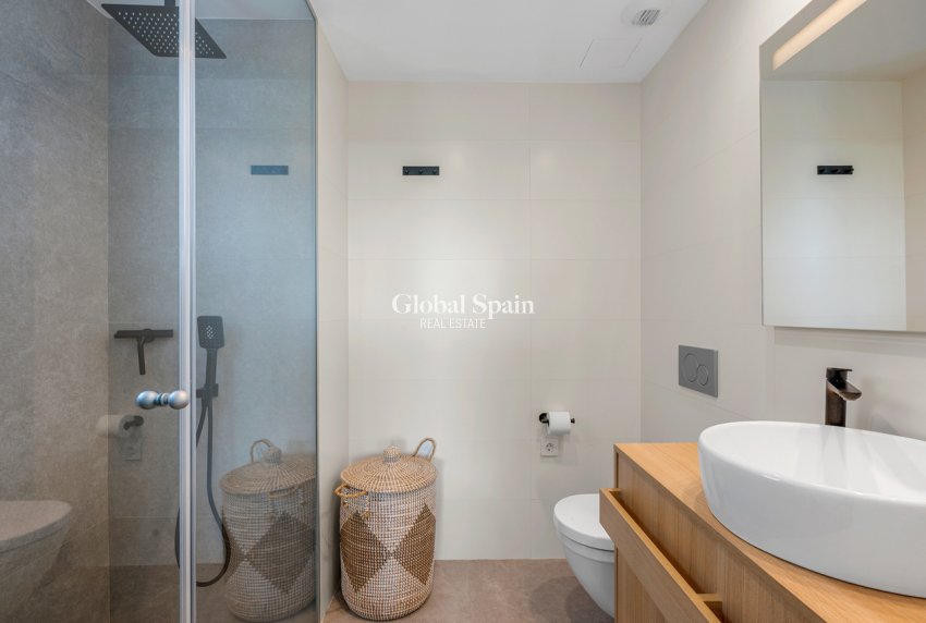 Wederverkoop - APPARTEMENT -
ORIHUELA COSTA - LAS COLINAS GOLF RESORT