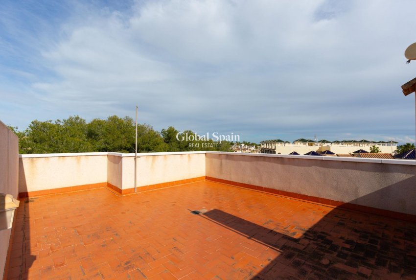 Wederverkoop - APPARTEMENT -
ORIHUELA COSTA - Las Filipinas