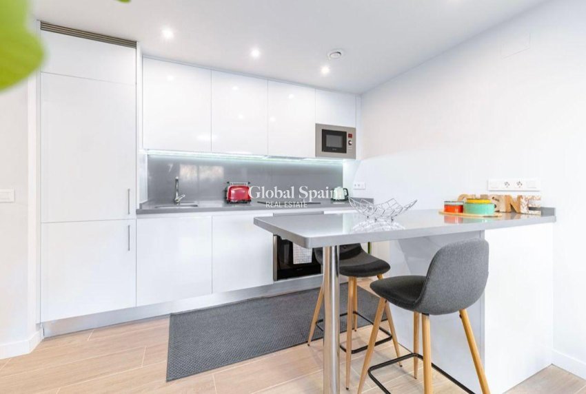 Wederverkoop - APPARTEMENT -
ORIHUELA COSTA - Las Filipinas