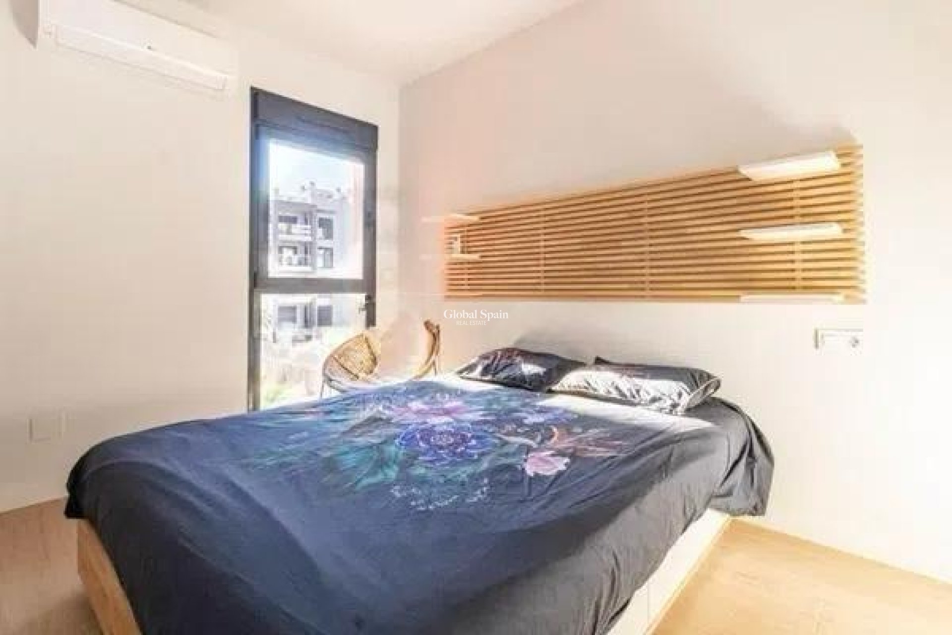 Wederverkoop - APPARTEMENT -
ORIHUELA COSTA - Las Filipinas