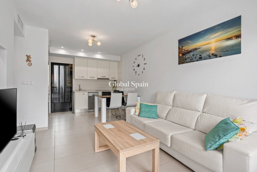 Wederverkoop - APPARTEMENT -
ORIHUELA COSTA - Las Filipinas