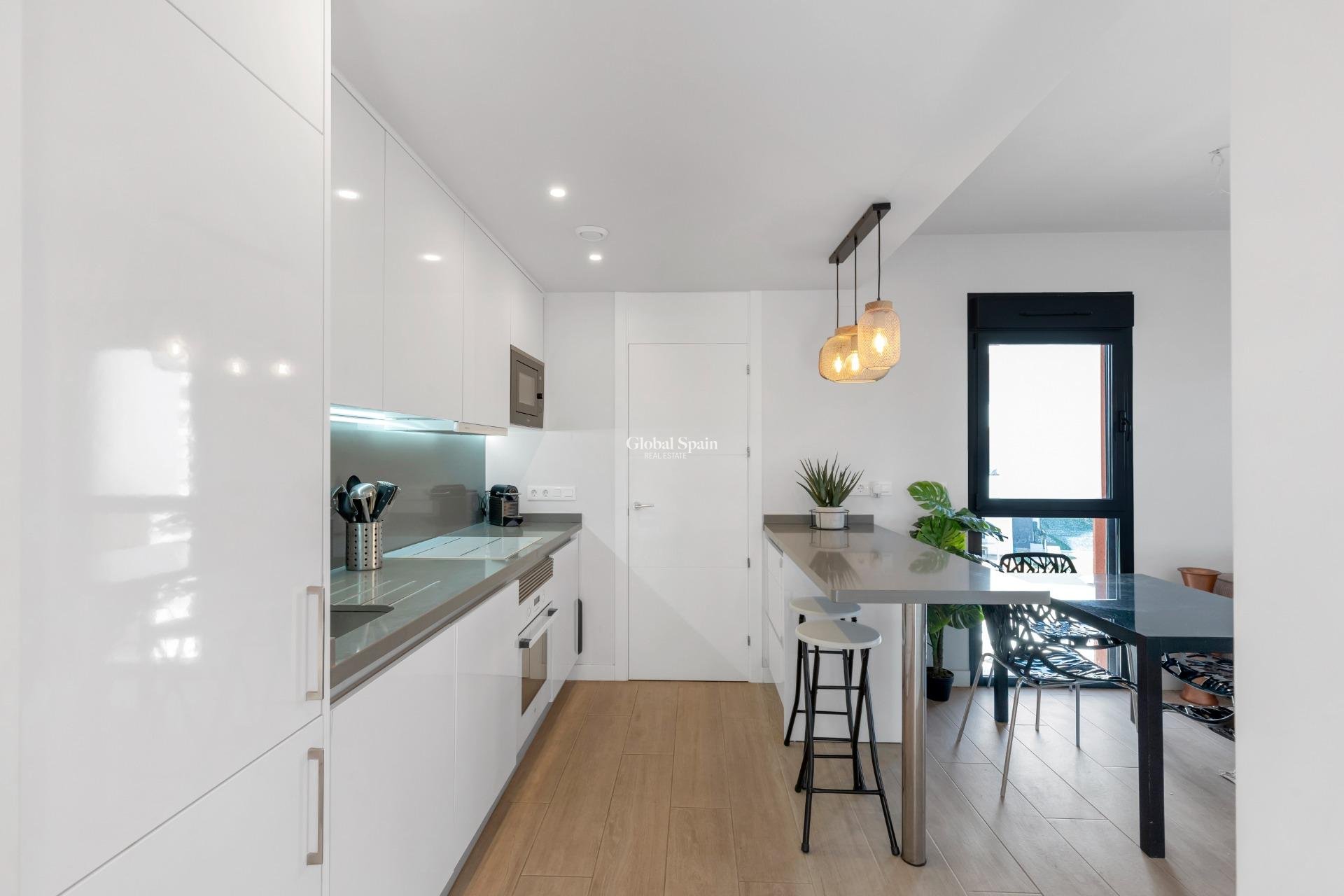 Wederverkoop - APPARTEMENT -
ORIHUELA COSTA - Las Filipinas