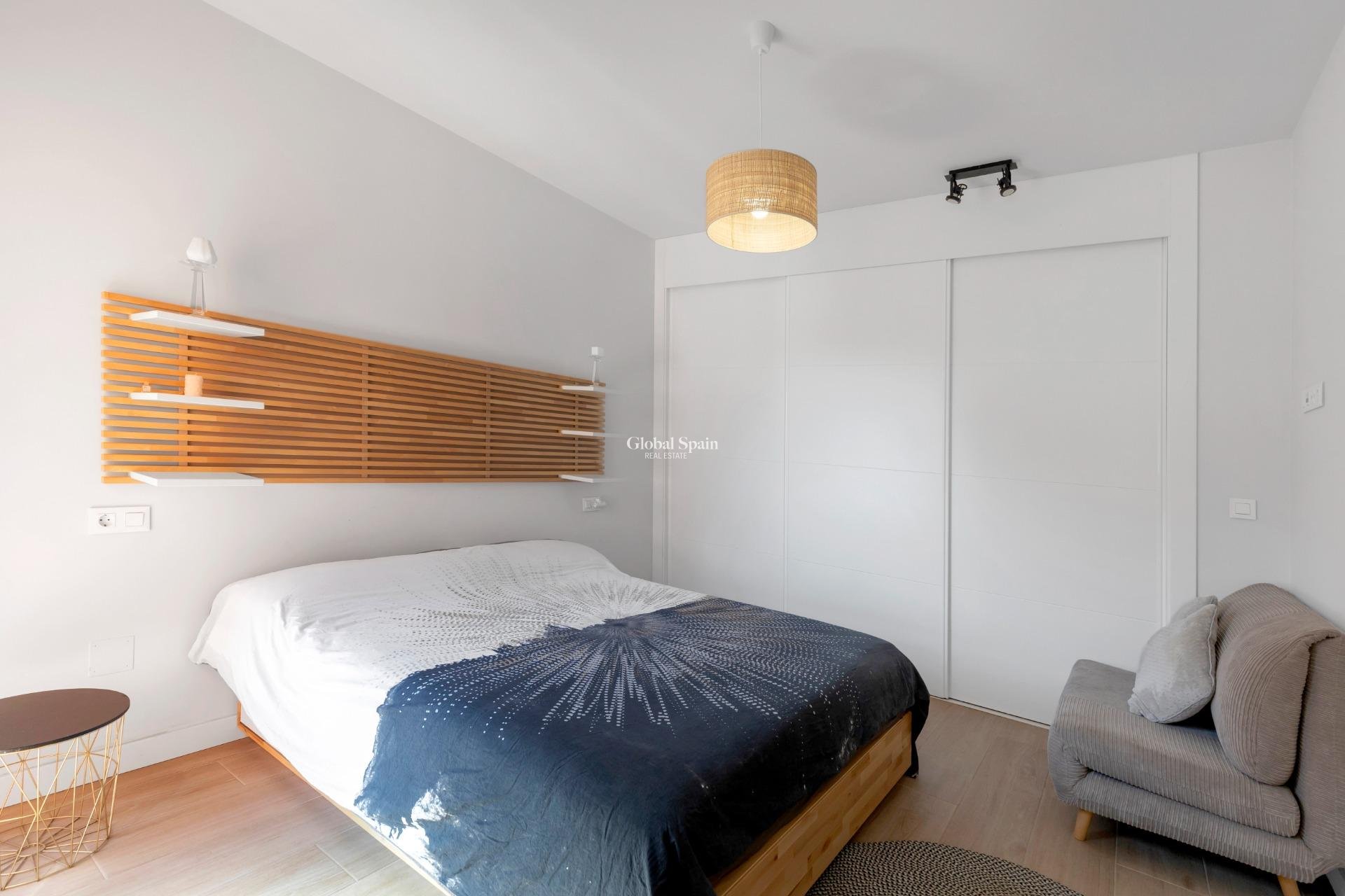 Wederverkoop - APPARTEMENT -
ORIHUELA COSTA - Las Filipinas