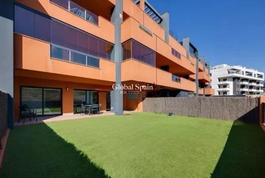 Wederverkoop - APPARTEMENT -
ORIHUELA COSTA - Las Filipinas