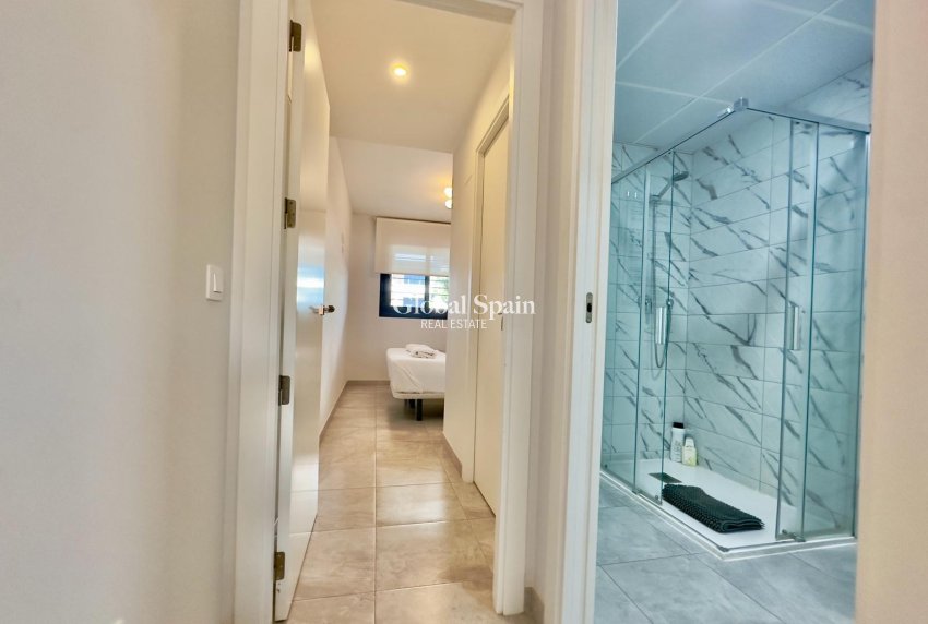 Wederverkoop - APPARTEMENT -
ORIHUELA COSTA - Las Filipinas