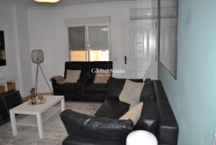 Wederverkoop - APPARTEMENT -
ORIHUELA COSTA - Las Filipinas