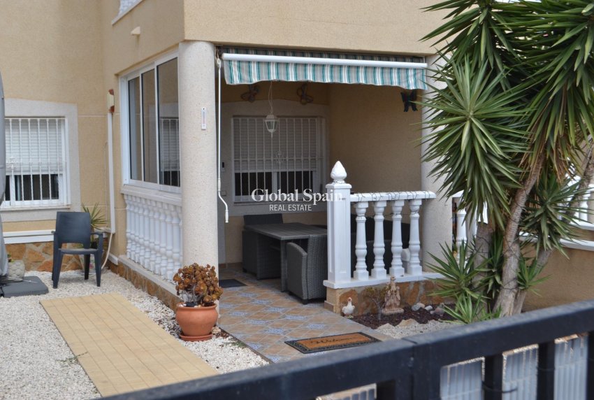 Wederverkoop - APPARTEMENT -
ORIHUELA COSTA - Las Filipinas