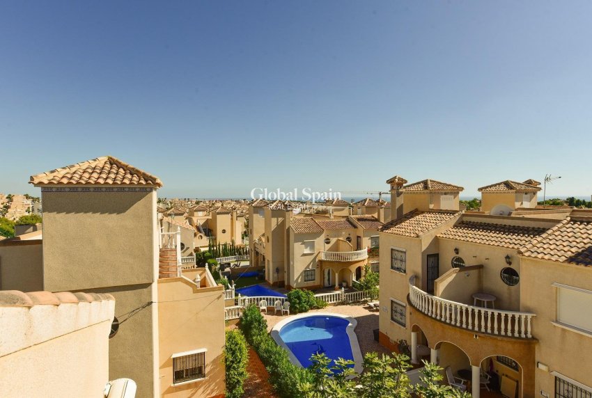 Wederverkoop - APPARTEMENT -
ORIHUELA COSTA - Las Filipinas