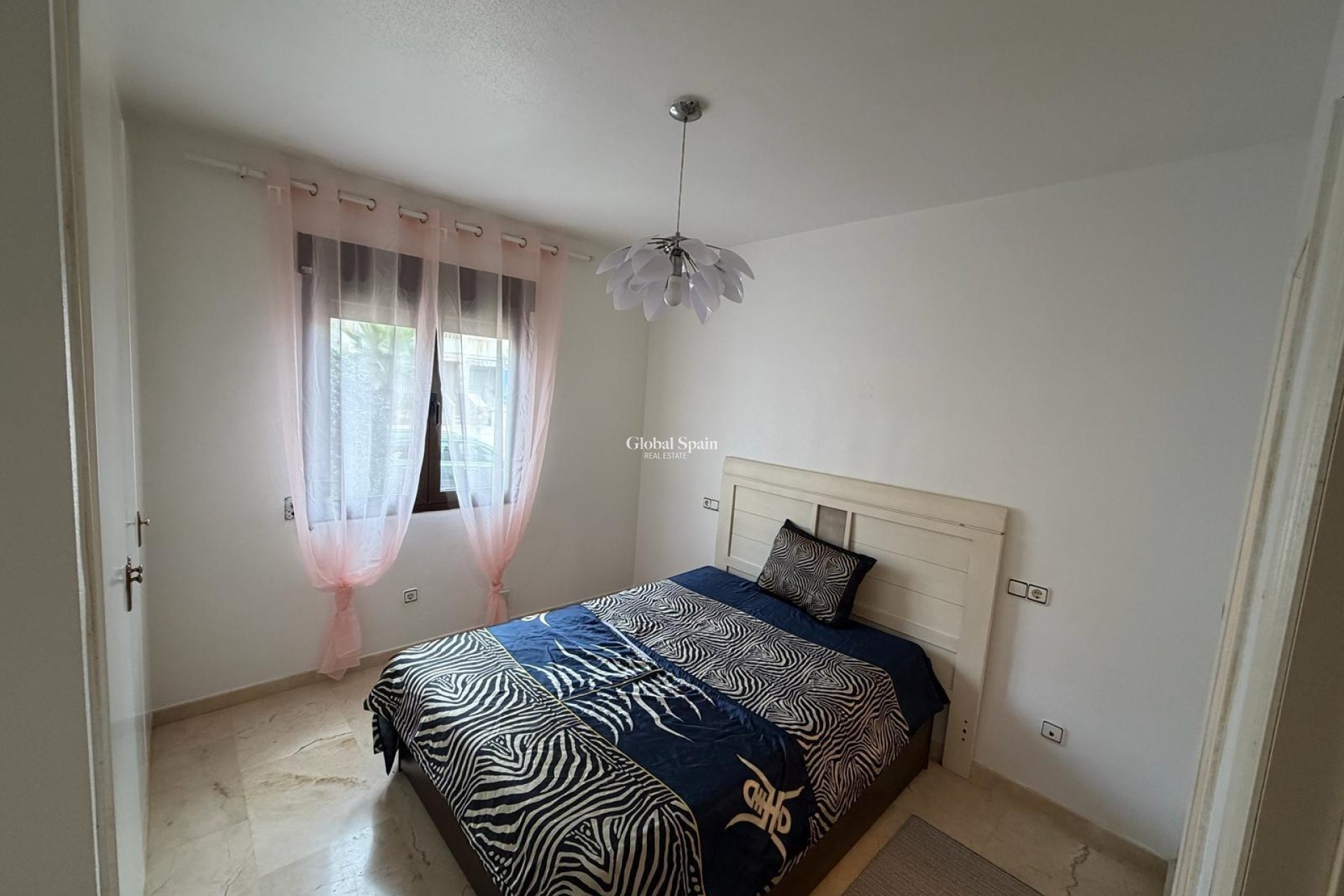 Wederverkoop - APPARTEMENT -
ORIHUELA COSTA - Las Ramblas