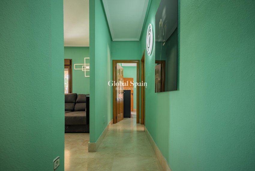 Wederverkoop - APPARTEMENT -
ORIHUELA COSTA - Las Ramblas