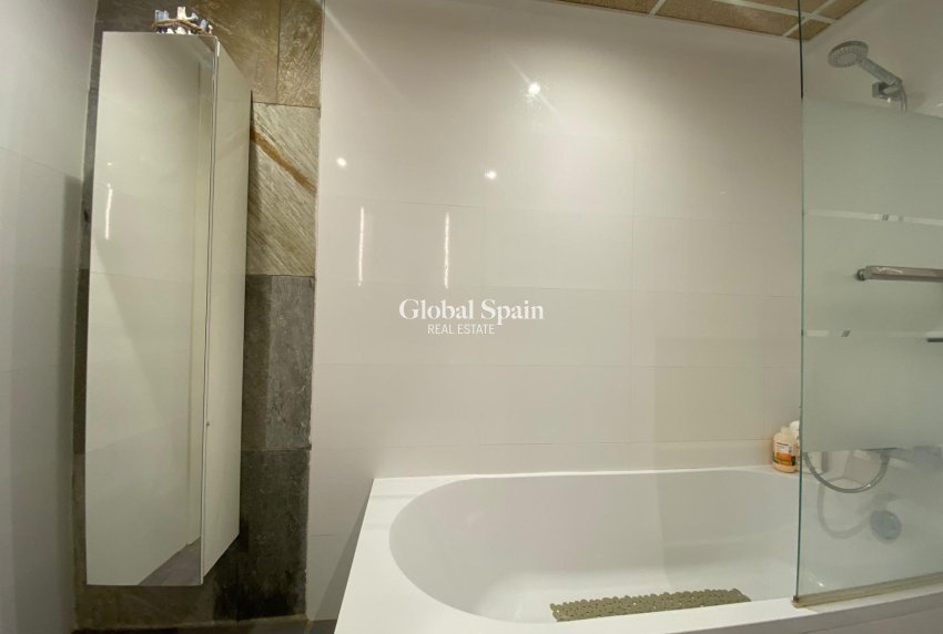 Wederverkoop - APPARTEMENT -
ORIHUELA COSTA - Las Ramblas