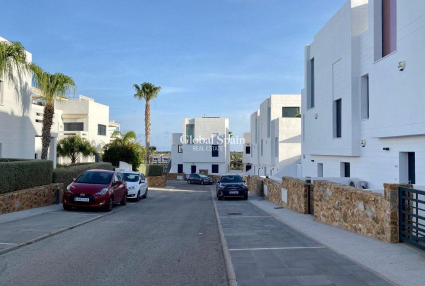 Wederverkoop - APPARTEMENT -
ORIHUELA COSTA - Las Ramblas