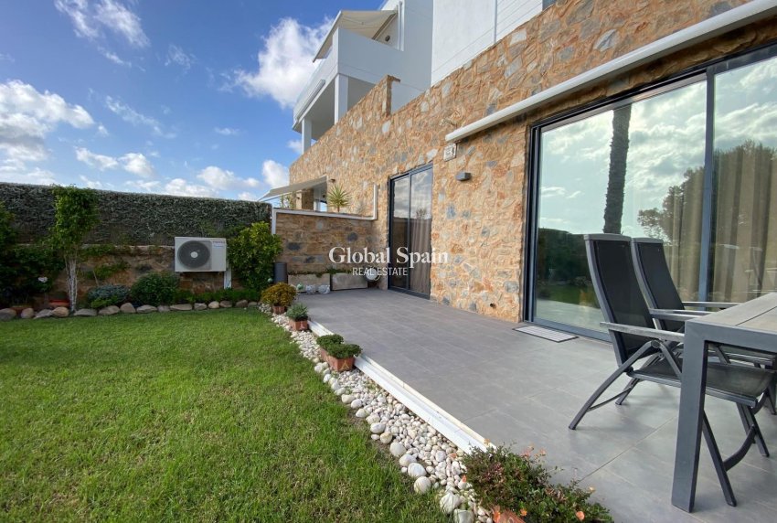 Wederverkoop - APPARTEMENT -
ORIHUELA COSTA - Las Ramblas