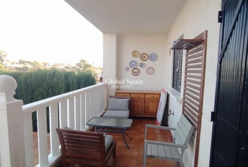 Wederverkoop - APPARTEMENT -
ORIHUELA COSTA - LOMAS CABO ROIG