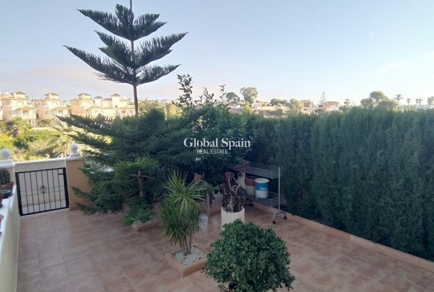 Wederverkoop - APPARTEMENT -
ORIHUELA COSTA - LOMAS CABO ROIG