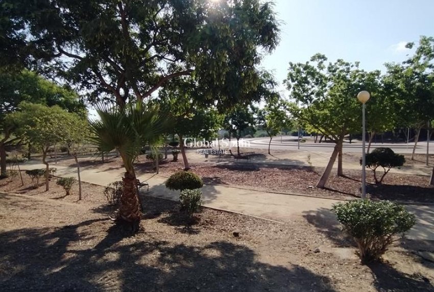 Wederverkoop - APPARTEMENT -
ORIHUELA COSTA - LOMAS CABO ROIG