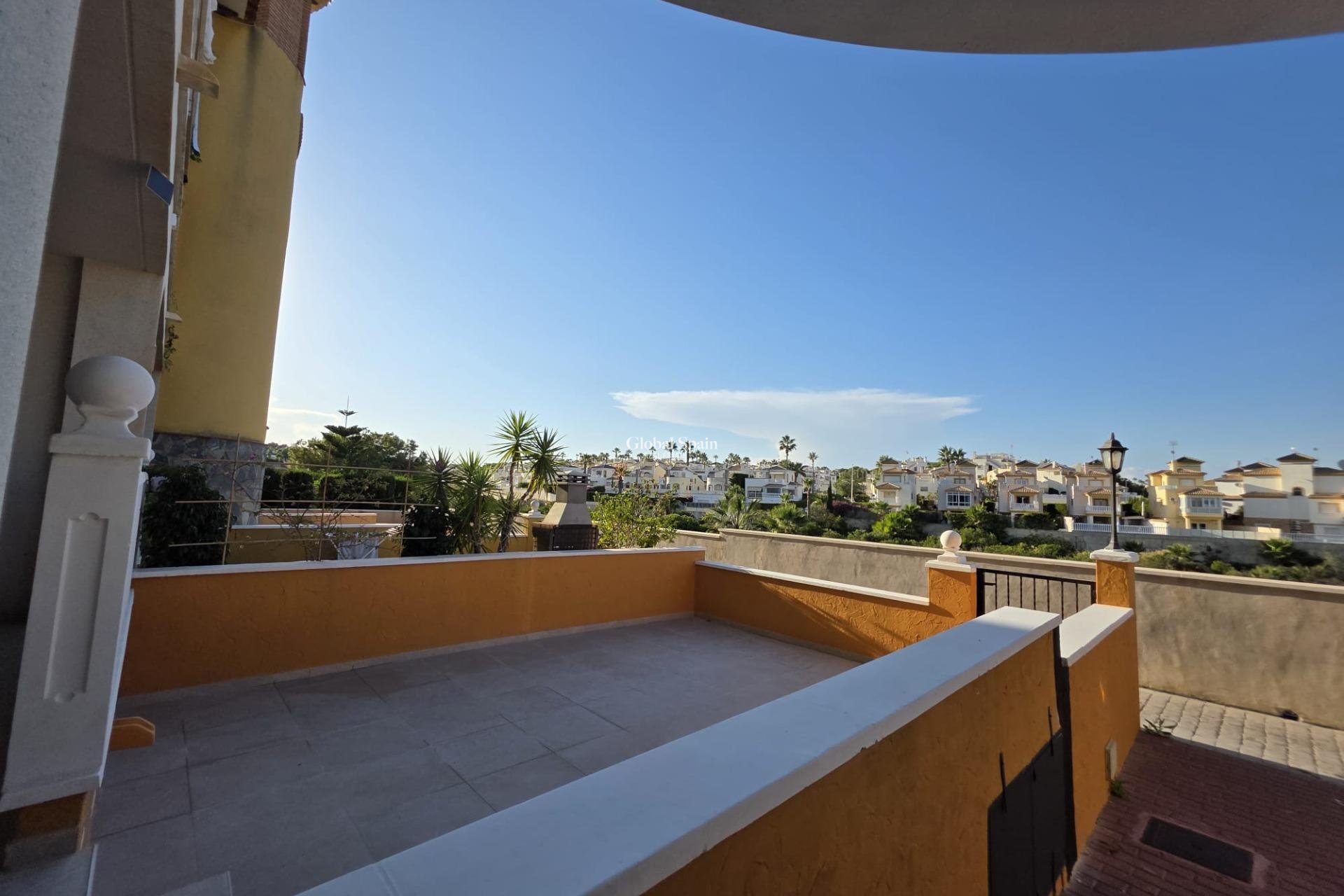 Wederverkoop - APPARTEMENT -
ORIHUELA COSTA - Lomas De Cabo Roig-los Dolses
