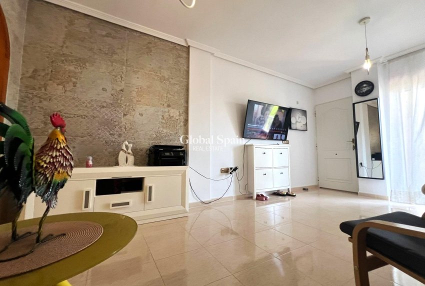 Wederverkoop - APPARTEMENT -
ORIHUELA COSTA - Lomas De Cabo Roig-los Dolses