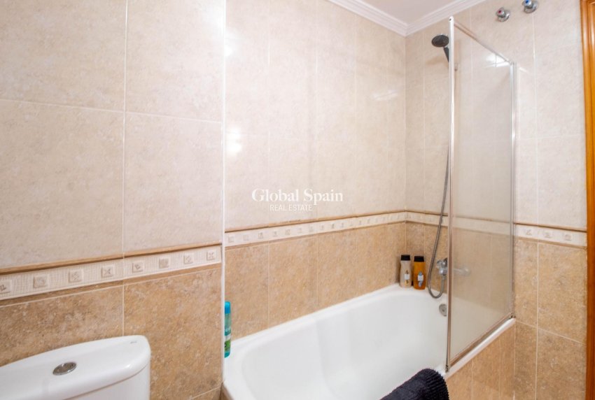 Wederverkoop - APPARTEMENT -
ORIHUELA COSTA - Lomas de Cabo Roig-Los Dolses