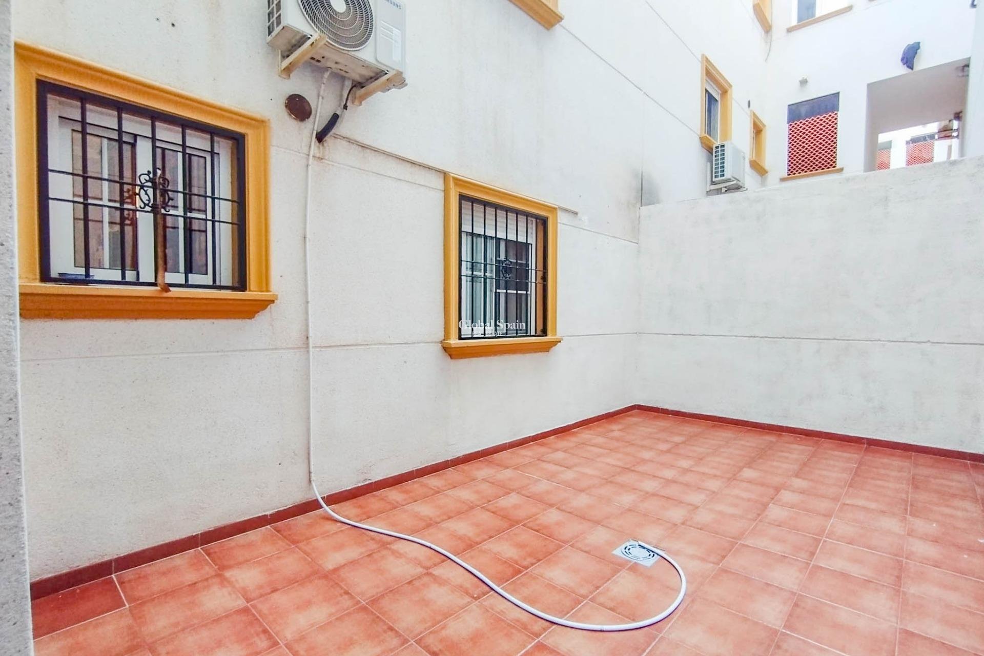 Wederverkoop - APPARTEMENT -
ORIHUELA COSTA - Lomas de Cabo Roig-Los Dolses