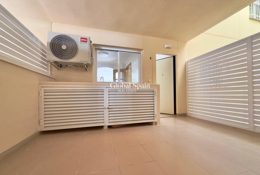 Wederverkoop - APPARTEMENT -
ORIHUELA COSTA - Lomas de Cabo Roig