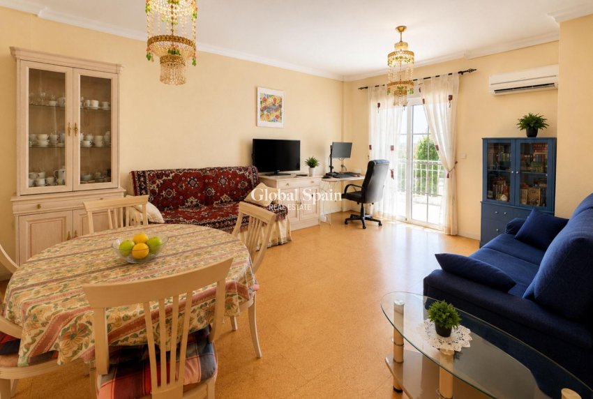 Wederverkoop - APPARTEMENT -
ORIHUELA COSTA - Lomas de Cabo Roig