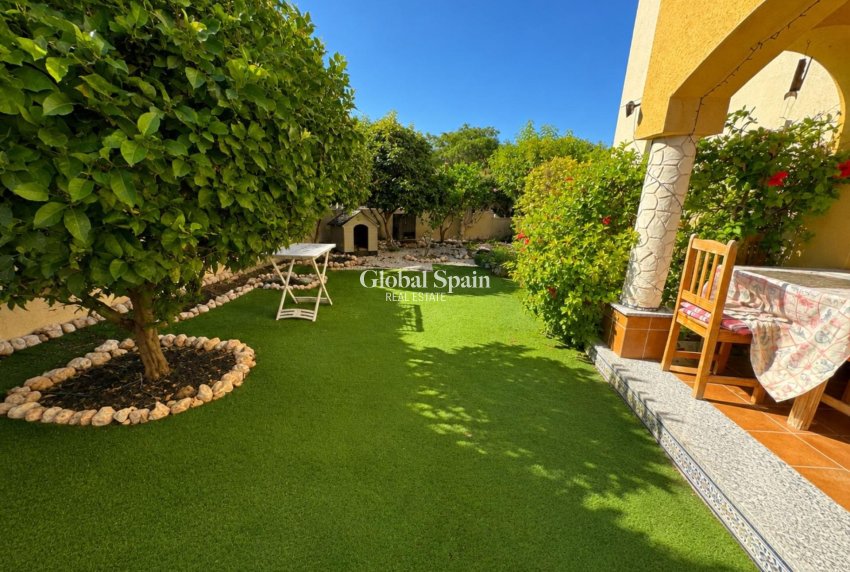 Wederverkoop - APPARTEMENT -
ORIHUELA COSTA - Lomas de Cabo Roig